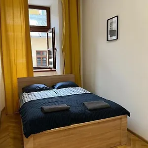 https://heart-of-old-town-floriaska-19.krakowhotelspoland.com